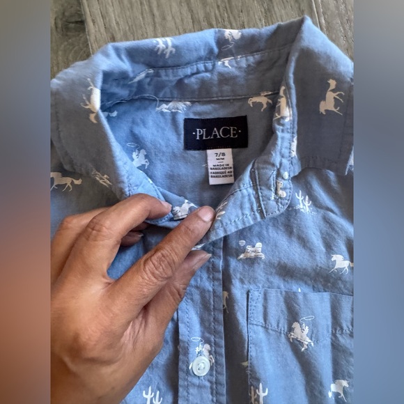 2 boys button down tops - Picture 7 of 8